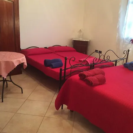 Sardegna Nuragica Couette-café Uras